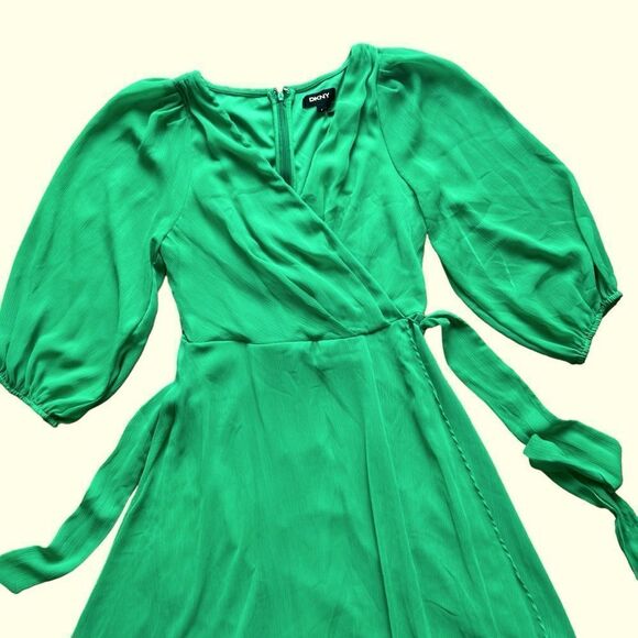 DKNY Bright Green Self Belt Flowy Dress Size 4 - Picture 3 of 14